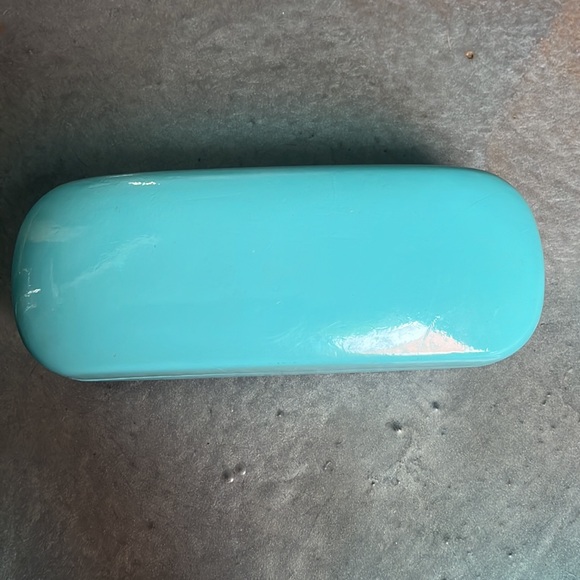 Gently used- Kate Spade Sunglass Holder - Picture 4 of 7